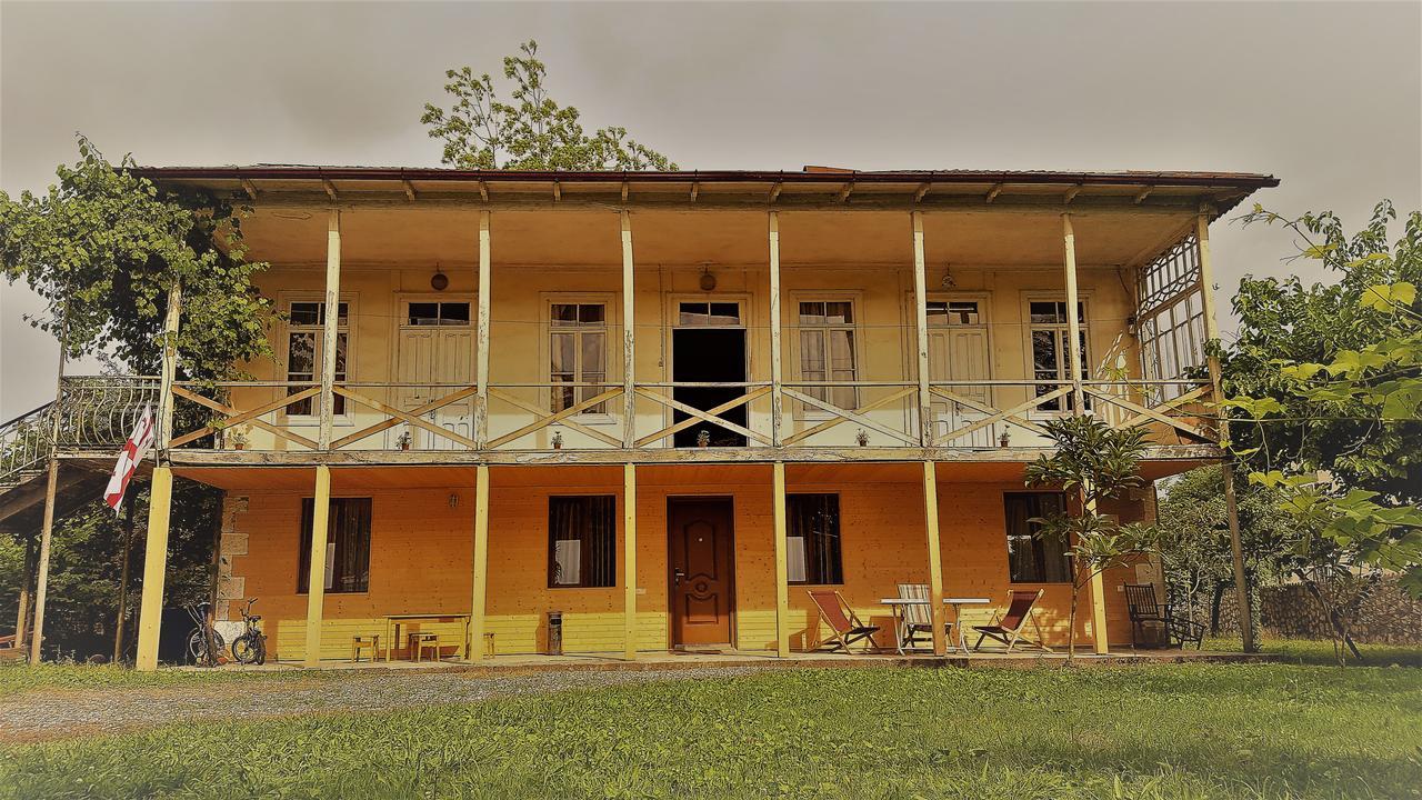 Guest House Mart Villa Martvili Esterno foto